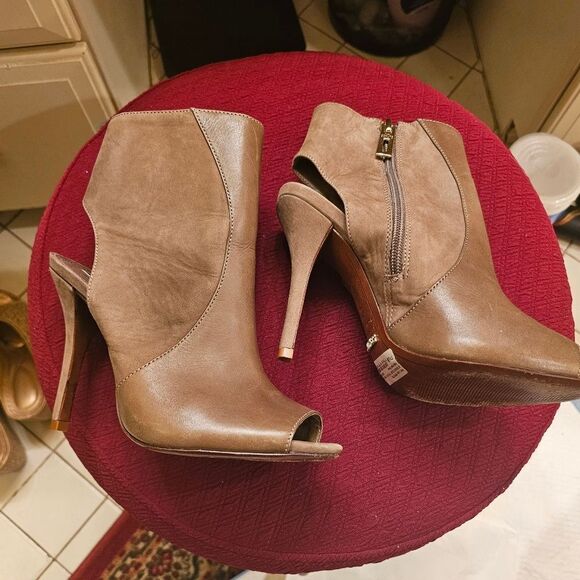 SCHUTZ TAUPE LEATHER & SUEDE OPEN TOE BOOTIES - Picture 7 of 7